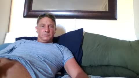 Snapshot of xxxelentdick chatting on 21, 7, 2026 deeeeznutz online show from 21, 7, 2026