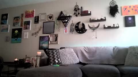 Lola online show from 21, 10, 2025