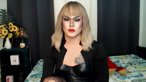 Snapshot of xyournightmarequeenx chatting on 26, 1, 2025 QueenMarina online show from 26, 1, 2025