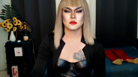 Snapshot of xyournightmarequeenx chatting on 17, 2, 2025 QueenMarina online show from 17, 2, 2025