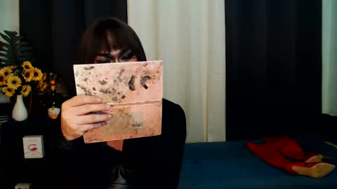 Snapshot of xyournightmarequeenx chatting on 4, 3, 2025 QueenMarina online show from 4, 3, 2025