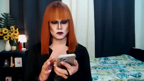 Snapshot of xyournightmarequeenx chatting on 17, 9, 2025 QueenMarina online show from 17, 9, 2025
