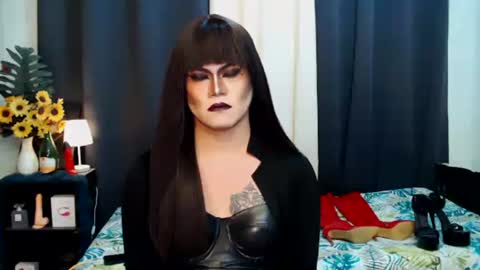 Snapshot of xyournightmarequeenx chatting on 29, 9, 2025 QueenMarina online show from 29, 9, 2025