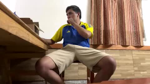 Snapshot of y0ungwithbrowndick chatting on 26, 3, 2026 BROWN DICK online show from 26, 3, 2026