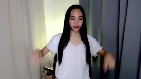 yams_kitty69 online show from 27, 11, 2025