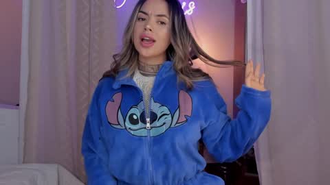 YANDRA CELIS online show from 15, 1, 2025