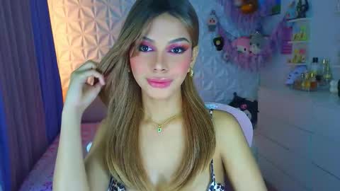 Snapshot of yang_audreylone chatting on 8, 9, 2025 YANG AUDREY LONE online show from 8, 9, 2025