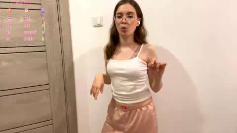 Snapshot of yaniraekberg chatting on 4, 11, 2025 Marry online show from 4, 11, 2025