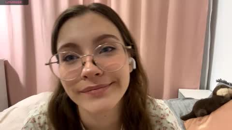 Snapshot of yaniraekberg chatting on 9, 11, 2025 Marry online show from 9, 11, 2025