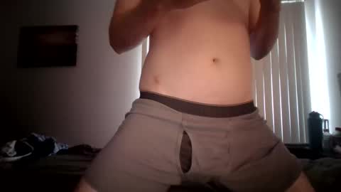 Snapshot of yankees609696 chatting on 8, 5, 2026 Hornykyle online show from 8, 5, 2026