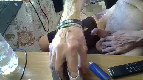 Snapshot of yannisv chatting on 16, 12, 2024 yannisv online show from 16, 12, 2024