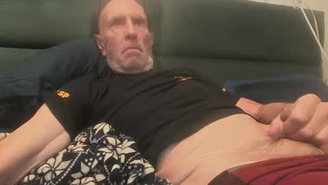 Snapshot of yannisv chatting on 13, 9, 2025 yannisv online show from 13, 9, 2025