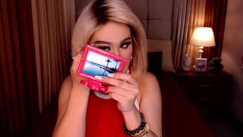 Snapshot of yanny_xoxo chatting on 23, 2, 2025 Allisonn online show from 23, 2, 2025