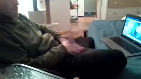 yansans677481768 online show from 18, 1, 2026