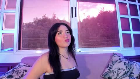 yara_shiine online show from 16, 12, 2025