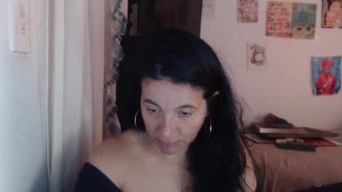 yasmin_love85 online show from 17, 9, 2025