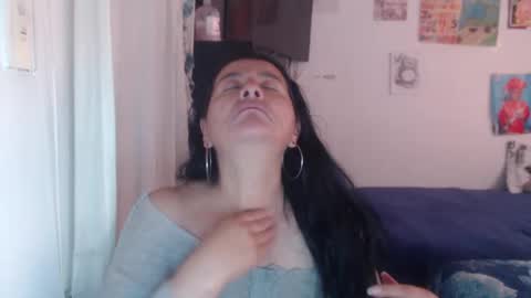 yasmin_love85 online show from 26, 5, 2026