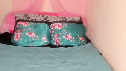 Yasmina online show from 8, 2, 2025