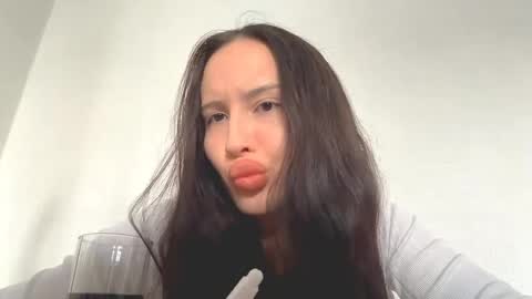 Yasmin online show from 1, 5, 2026
