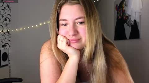 Yasyaa  online show from 14, 2, 2025