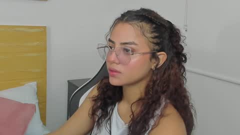Snapshot of yaya23x chatting on 15, 1, 2025 yaya23x online show from 15, 1, 2025