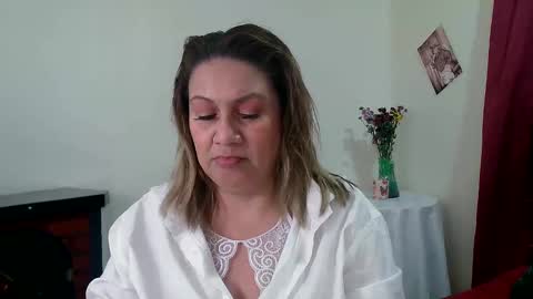 Snapshot of yayita_mature chatting on 12, 1, 2025 yayita online show from 12, 1, 2025