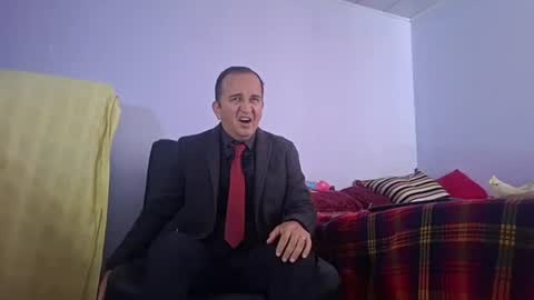 Snapshot of yazflor chatting on 11, 6, 2026 Hazzan y Greisy online show from 11, 6, 2026