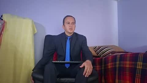 Snapshot of yazflor chatting on 12, 6, 2026 Hazzan y Greisy online show from 12, 6, 2026