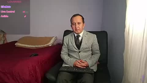 Snapshot of yazflor chatting on 25, 6, 2026 Hazzan y Greisy online show from 25, 6, 2026