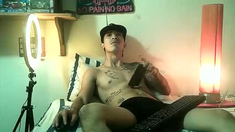 yeisoncastellanos1999 online show from 23, 4, 2026