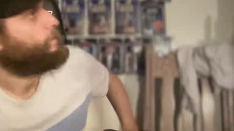 Jennmike online show from 4, 8, 2026
