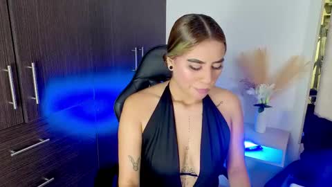 Yeli Amber online show from 22, 4, 2026