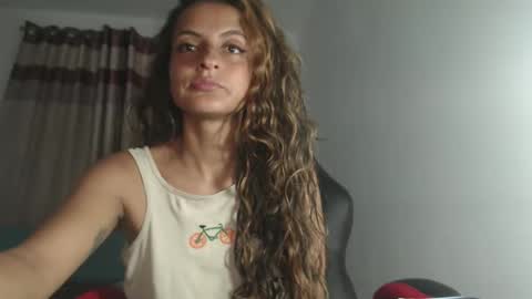 Snapshot of yemaya_28 chatting on 11, 5, 2026 Yemaya 28 online show from 11, 5, 2026
