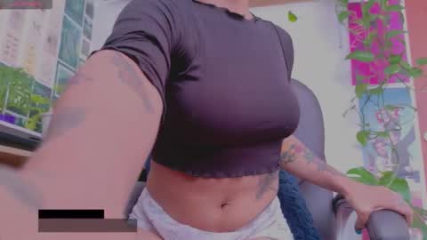 yeriawaddell  online show from 23, 2, 2026