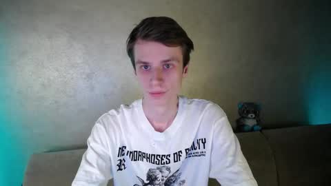 Snapshot of yes_cute_boy_ chatting on 26, 3, 2026 Eden online show from 26, 3, 2026