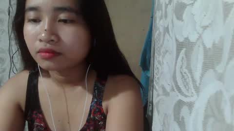 Snapshot of yhang_19 chatting on 5, 12, 2024 yhang_19 online show from 5, 12, 2024