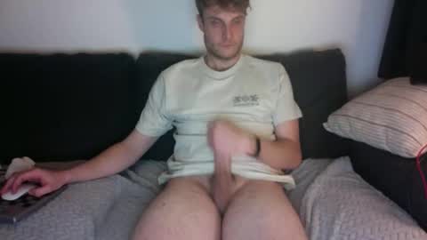 Snapshot of yinkzbr2 chatting on 12, 10, 2025 yinkzbr2 online show from 12, 10, 2025