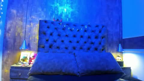 Snapshot of yiyisandoval chatting on 11, 11, 2025 yiyisandoval online show from 11, 11, 2025