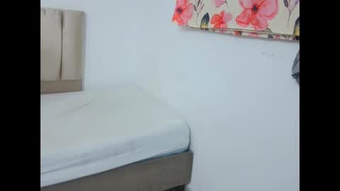 yizz_laan online show from 25, 2, 2026