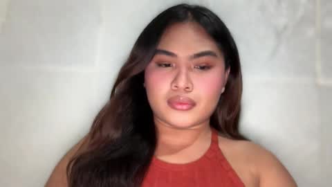 yllana love online show from 13, 11, 2025