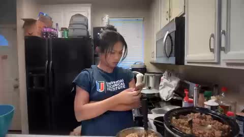 Palmela Handerson online show from 13, 10, 2025