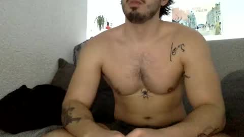 Snapshot of yngspaniard chatting on 9, 1, 2025 yngspaniard online show from 9, 1, 2025