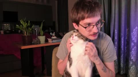 Max online show from 7, 4, 2026