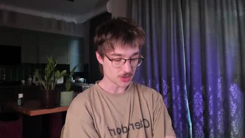 Snapshot of yoga_pizza_420 chatting on 11, 5, 2026 Max online show from 11, 5, 2026