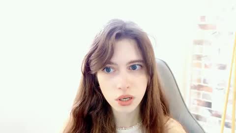 yoka_paradoxxx online show from 10, 9, 2025