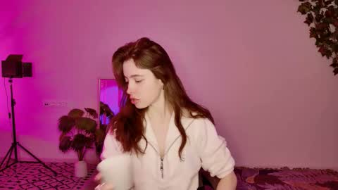 yoka_paradoxxx online show from 1, 10, 2025