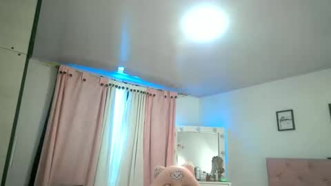 Snapshot of yokiko_daring chatting on 20, 10, 2025 yokiko online show from 20, 10, 2025