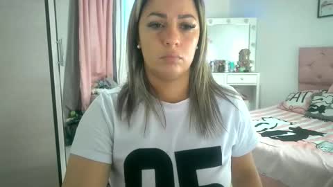 Snapshot of yokiko_daring chatting on 19, 11, 2025 yokiko online show from 19, 11, 2025