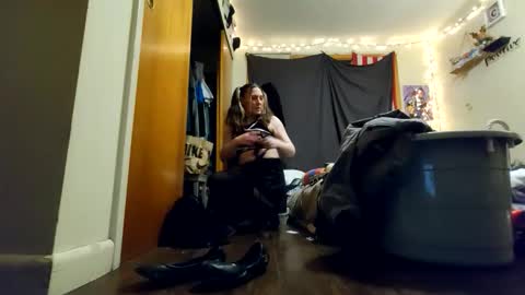 YokoJoe online show from 4, 4, 2026