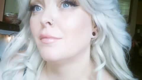 Yolandi online show from 6, 6, 2026